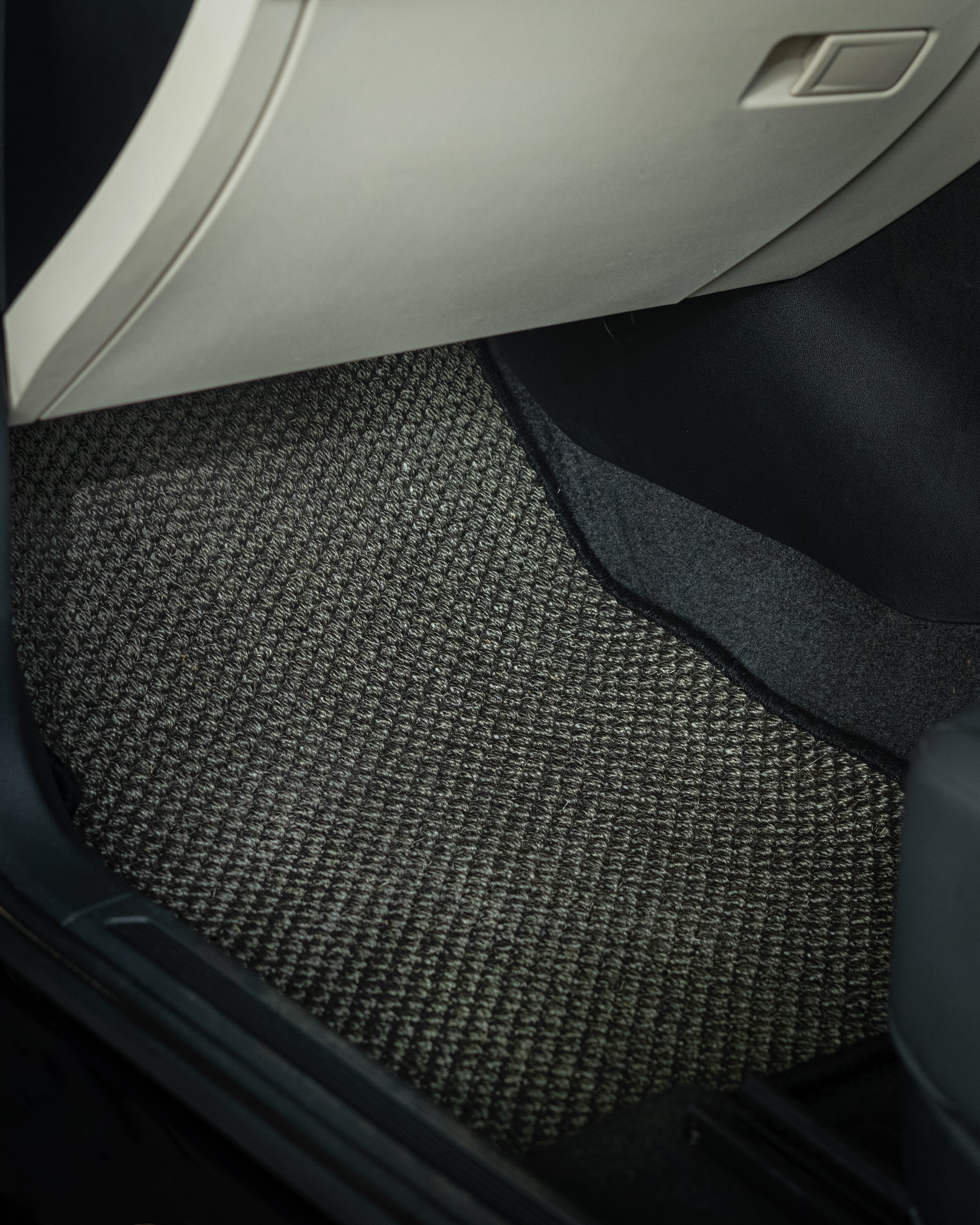 Custom-fit sisal mat for Toyota Fortuner — Nerova